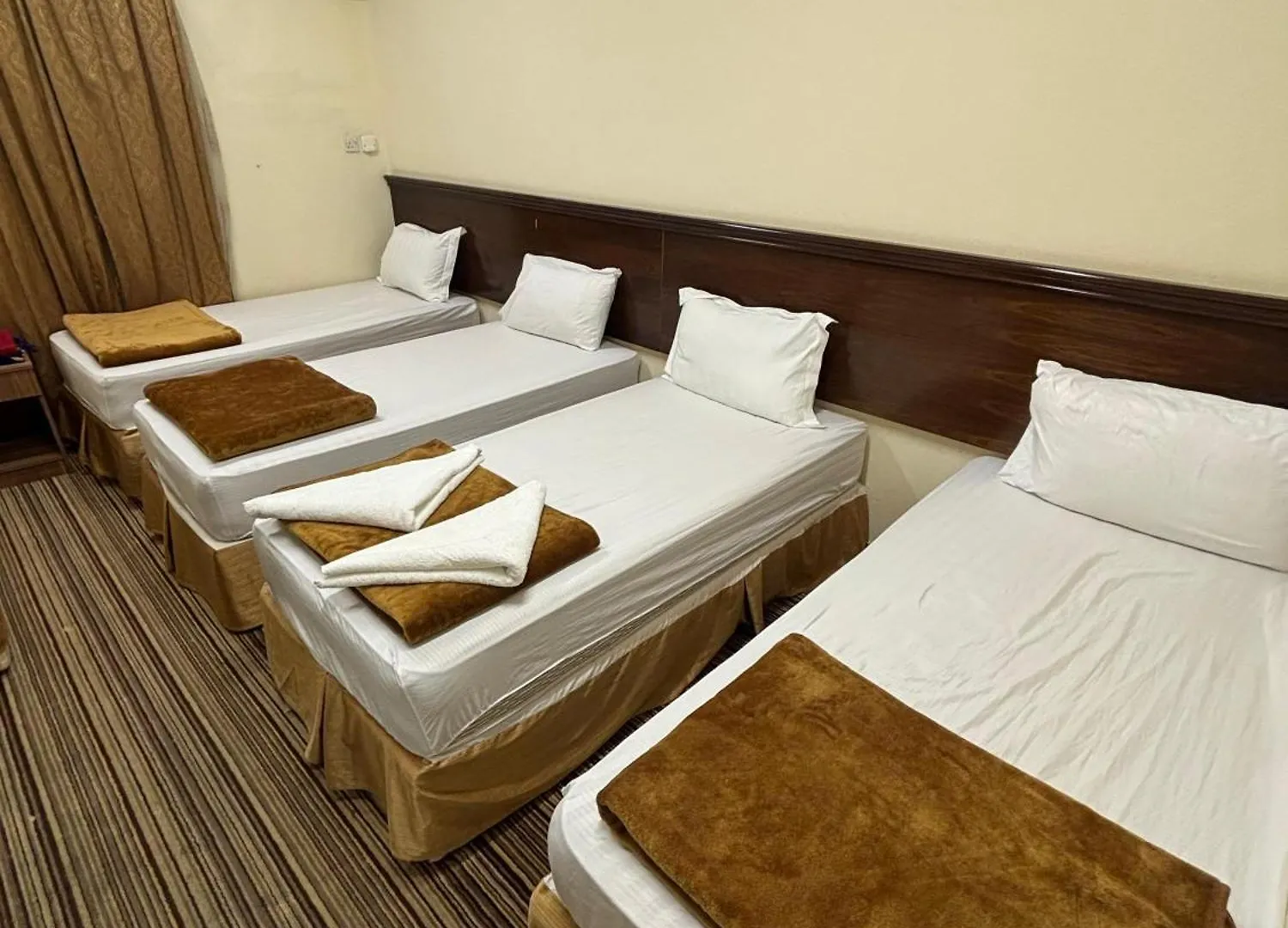 فندق ضيوف المقام الذهبي توصيل مجاني للحرم - Diouf Al Maqam Al Dahabi Hotel Free Shuttle Service to Haram مكة